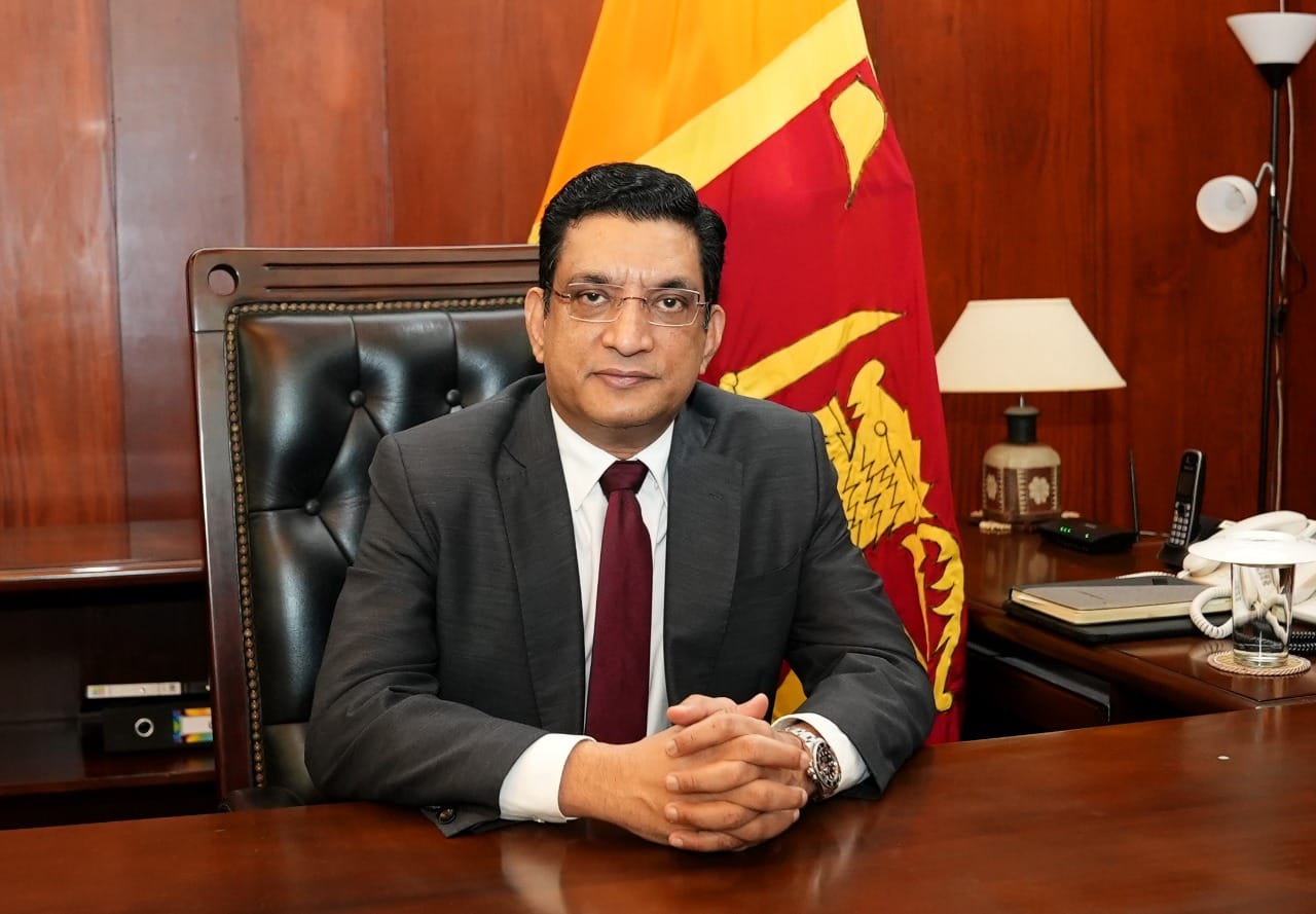 අත්‍යවශ්‍ය කටයුත්තකට හැර ලෙබනනයේ සංචාරය කිරීමෙන් වළකින්නැයි විදේශ කටයුතු ඇමති ශ්‍රී ලාංකිකයින්ගෙන් ඉල්ලයි